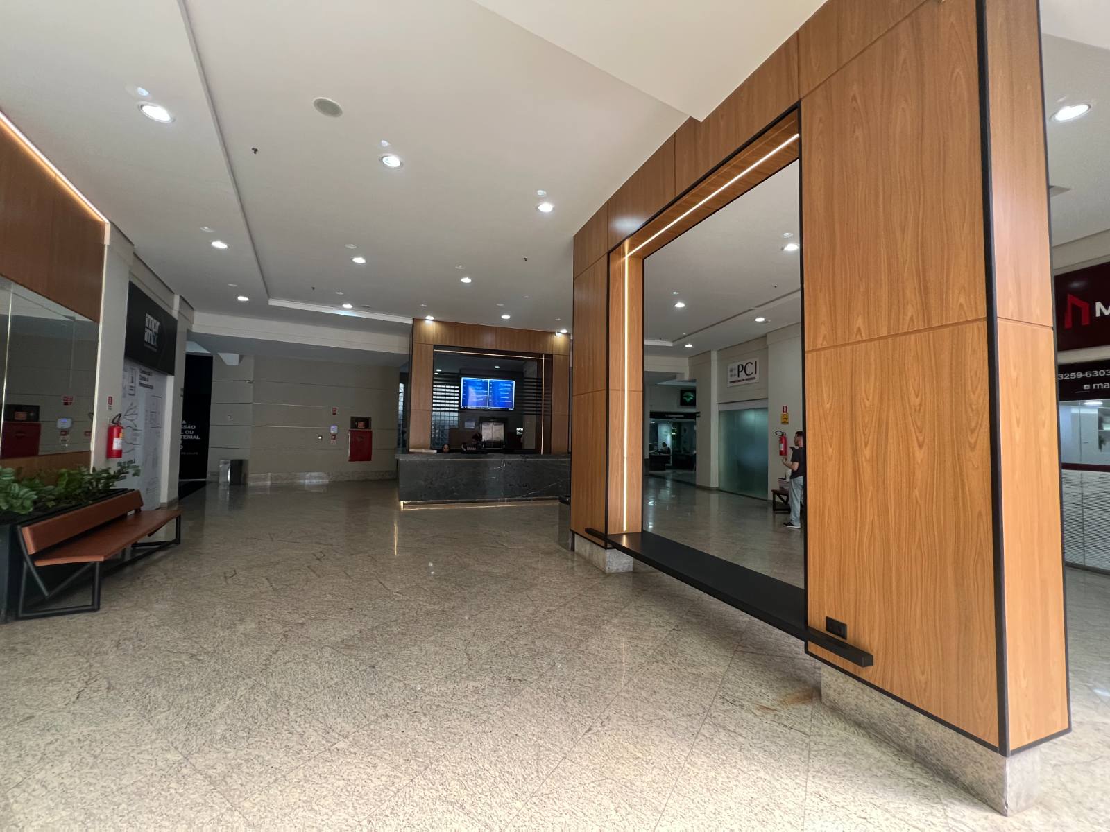 Edifício Centro Empresarial Sebba, Setor Nova Suíça, Goiânia, Goiás.