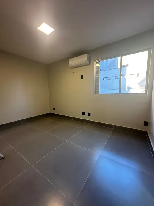 Apartamento Reformado no Setor Bueno - 2 Quartos com 1 Suíte