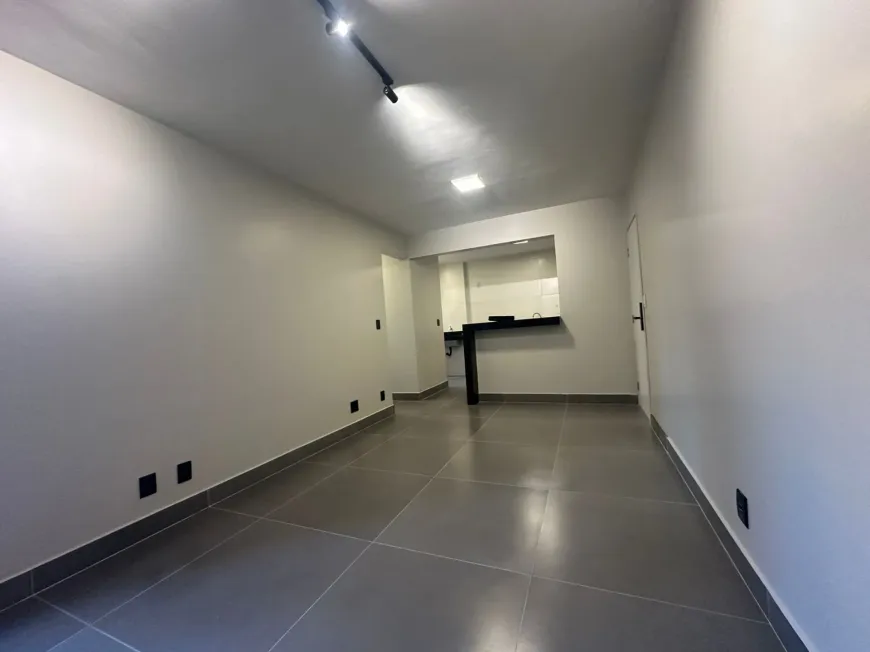 Apartamento Reformado no Setor Bueno - 2 Quartos com 1 Suíte - Foto 12